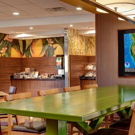 Fairfield Inn & Suites By Marriott Columbus Мерисвил Екстериор снимка