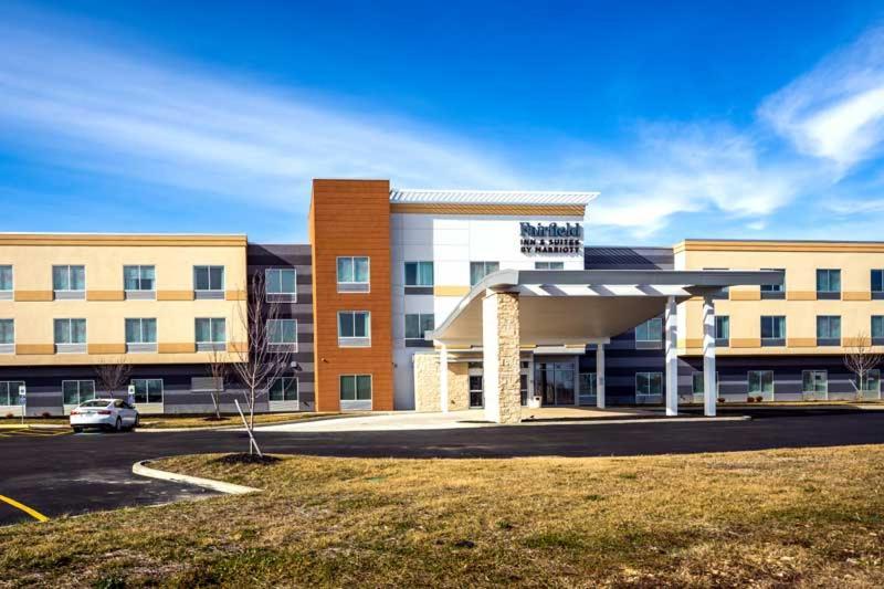 Fairfield Inn & Suites By Marriott Columbus Мерисвил Екстериор снимка