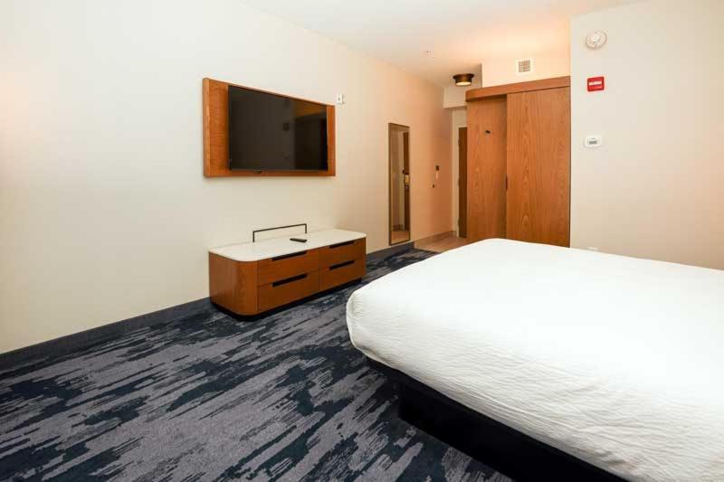 Fairfield Inn & Suites By Marriott Columbus Мерисвил Екстериор снимка