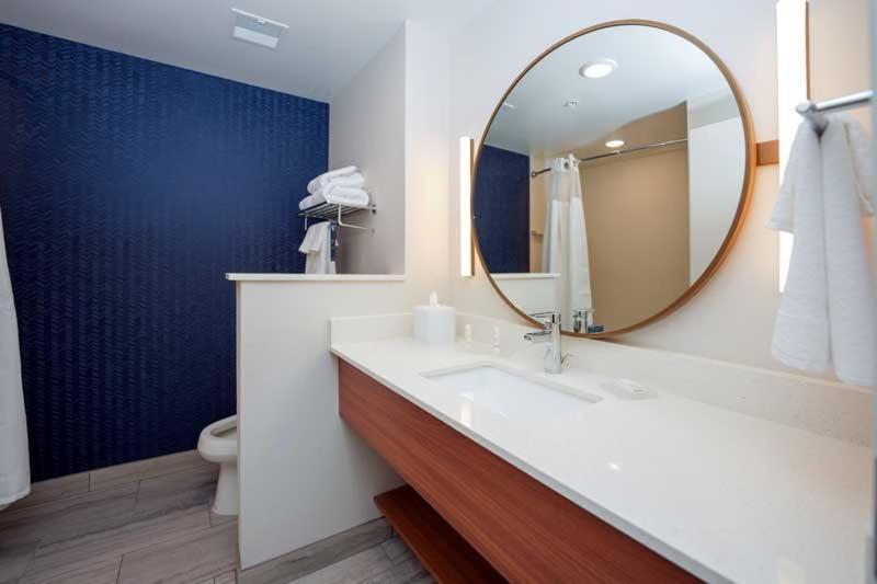 Fairfield Inn & Suites By Marriott Columbus Мерисвил Екстериор снимка