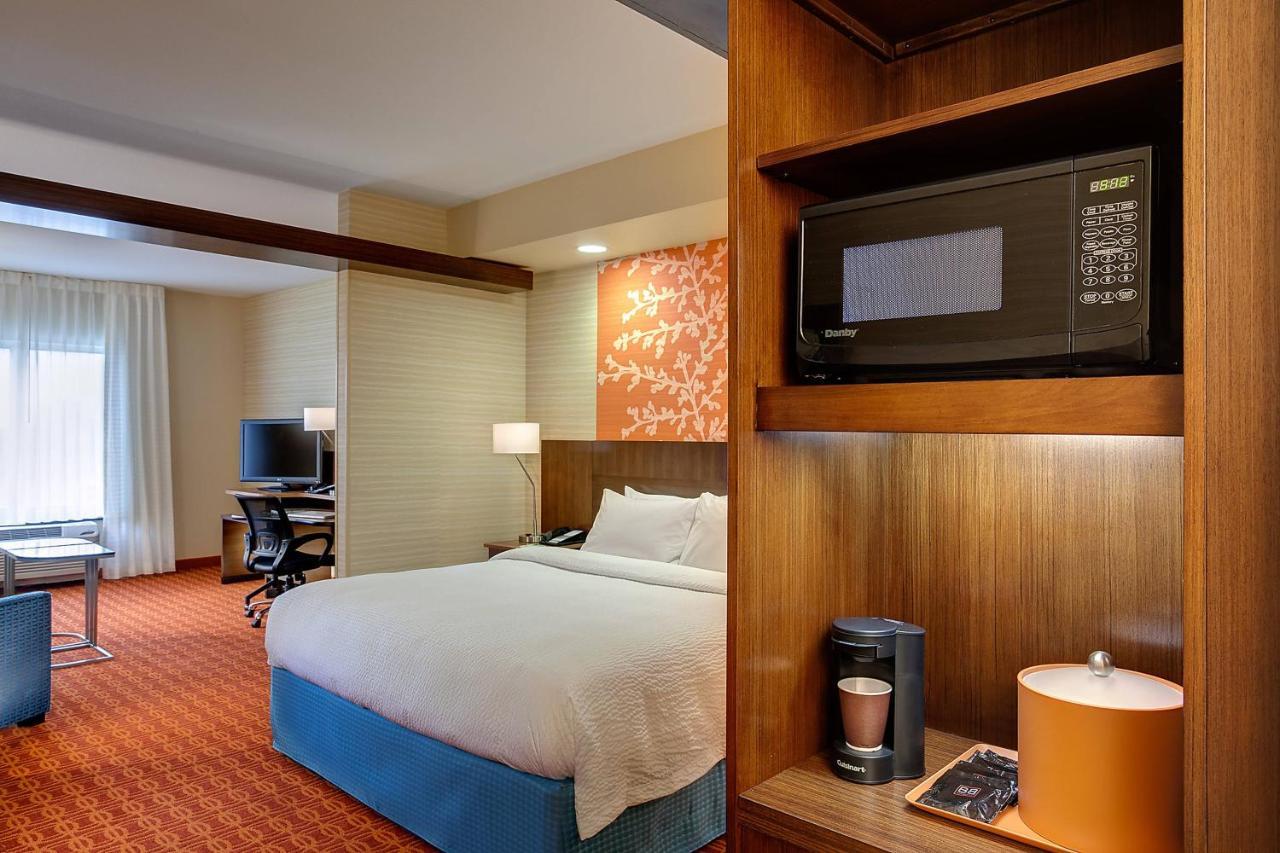 Fairfield Inn & Suites By Marriott Columbus Мерисвил Екстериор снимка