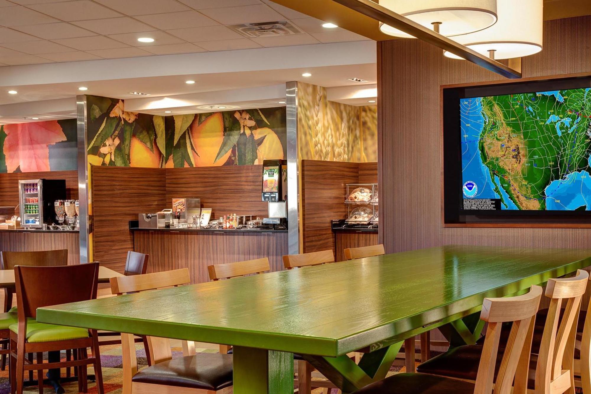 Fairfield Inn & Suites By Marriott Columbus Мерисвил Екстериор снимка